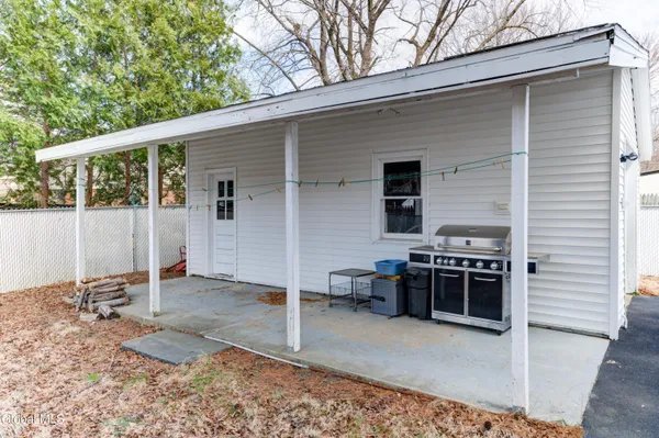 $249,900 | 21 Sharpe Avenue, North Greenbush, NY 12198