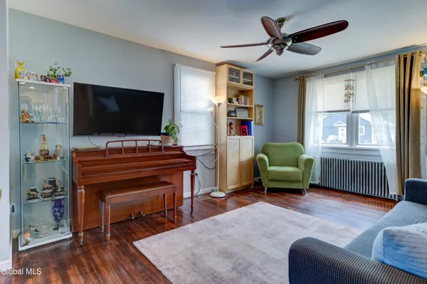 $249,900 | 21 Sharpe Avenue, North Greenbush, NY 12198