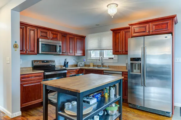 $249,900 | 21 Sharpe Avenue, North Greenbush, NY 12198