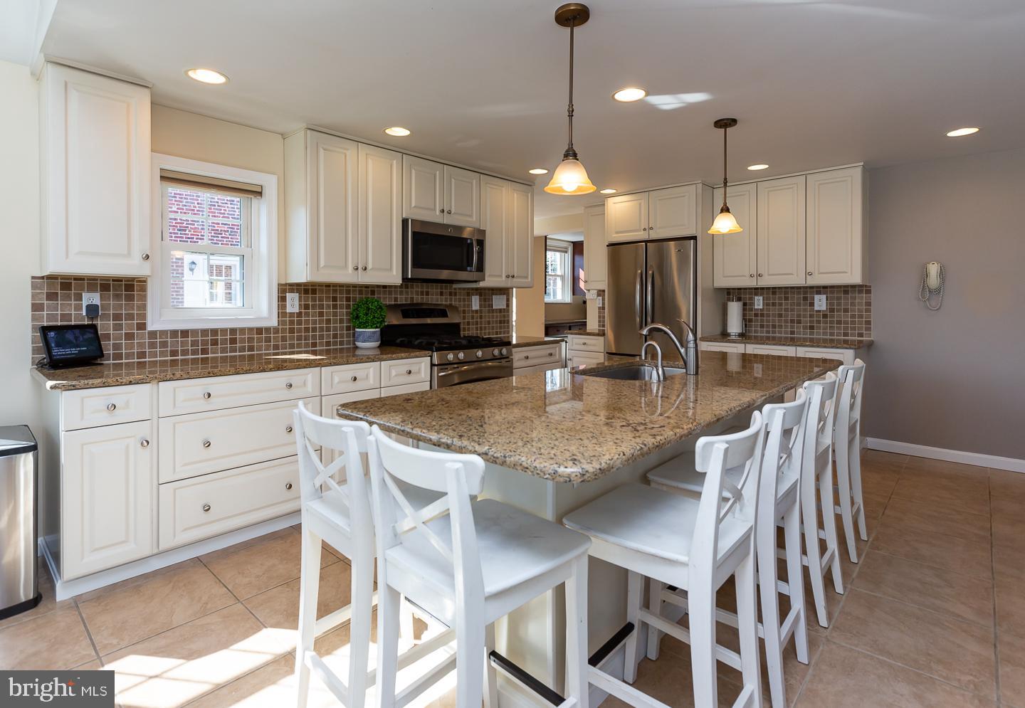 207 Colfax Road Havertown, PA 19083 - Photo 14 of 38