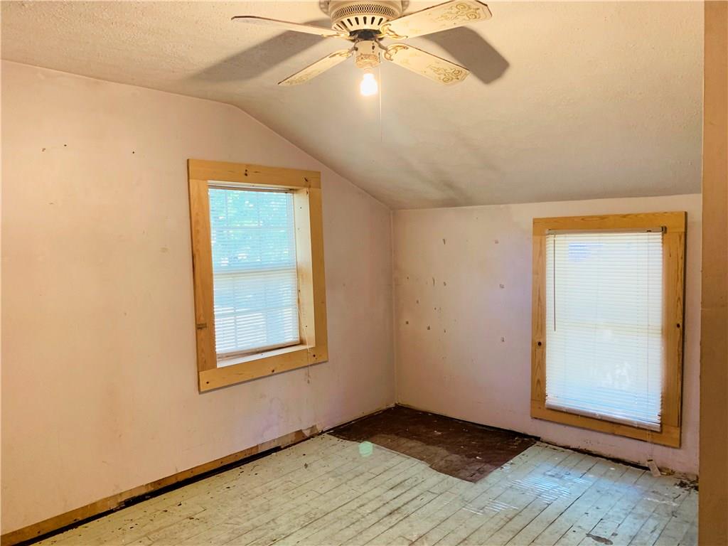 4469 Old Mercer Road Volant, PA 16156 - Photo 6 of 12