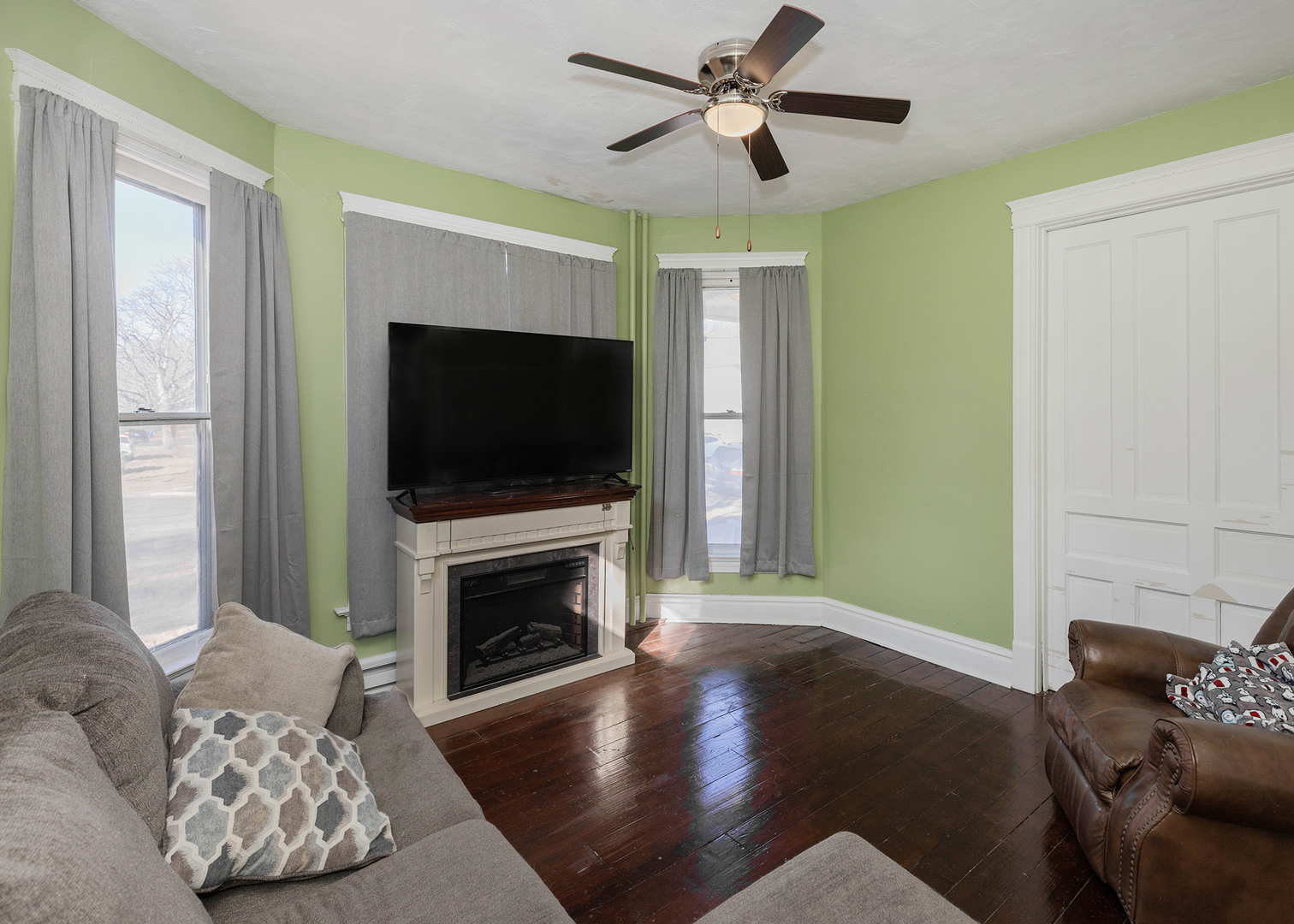 937 20th Street Rock Island, IL 61201 - Photo 5 of 46