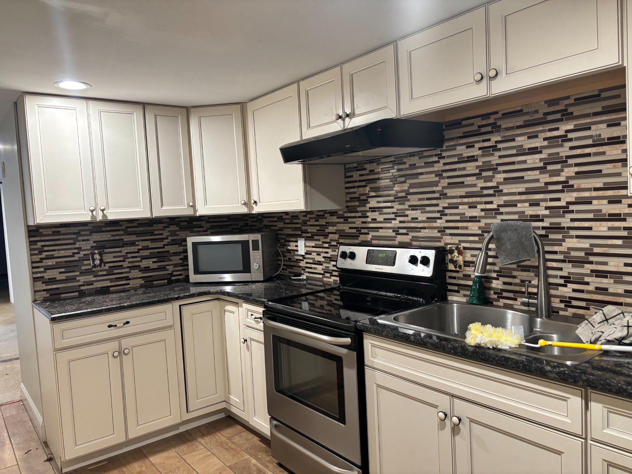 4400 East Yates Road Bensalem, PA 19020 - Photo 17 of 23 in-law suite updated kitchen