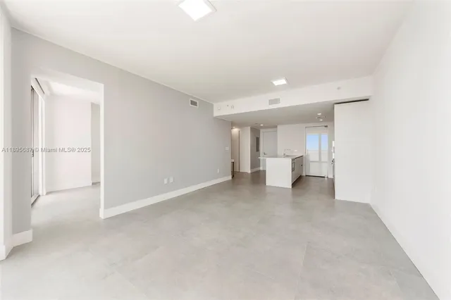 $4,400 | 1300 South Miami Avenue, Unit 4804, Miami, FL 33130