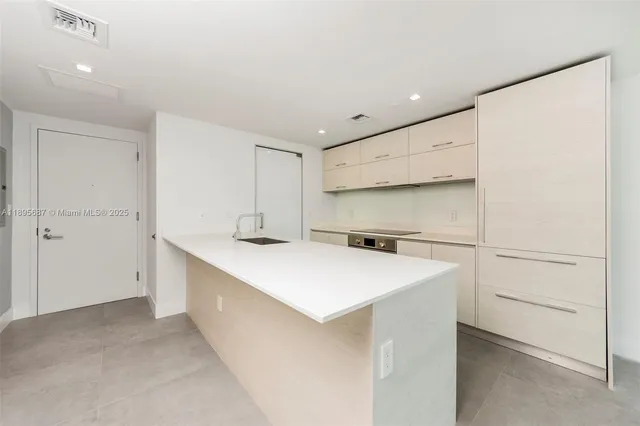 $4,400 | 1300 South Miami Avenue, Unit 4804, Miami, FL 33130