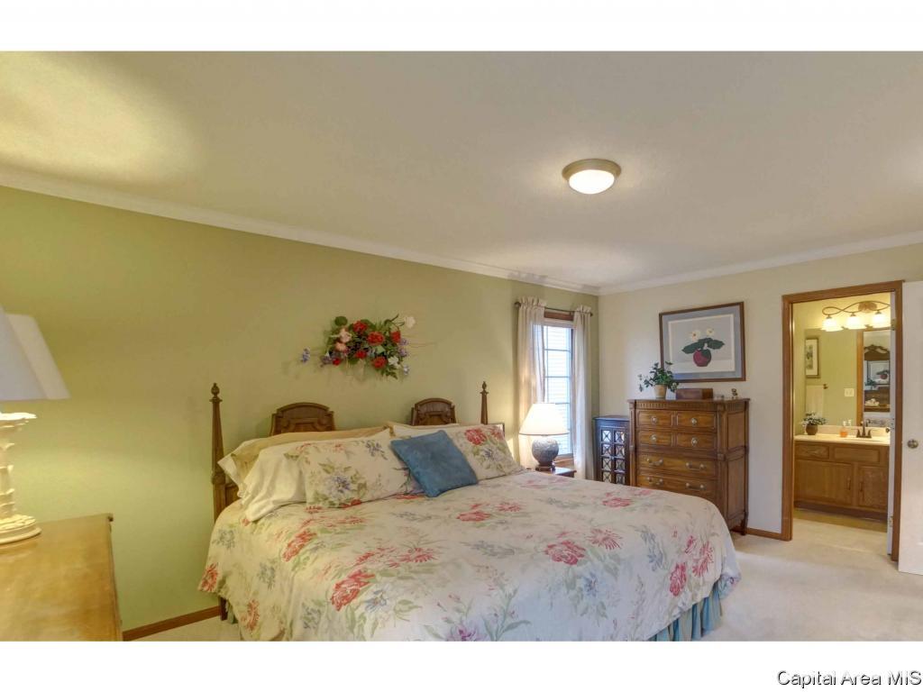 1401 Guemes Court Springfield, IL 62702 - Photo 11 of 28