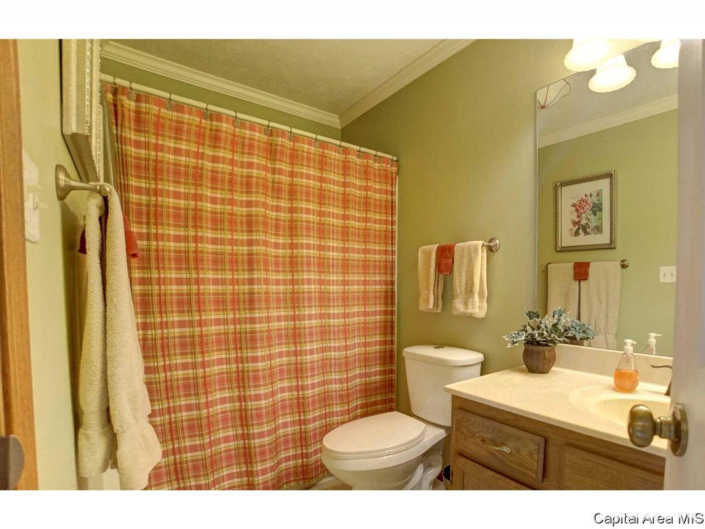 1401 Guemes Court Springfield, IL 62702 - Photo 12 of 28