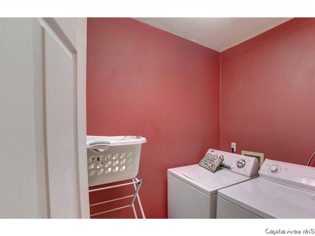 1401 Guemes Court Springfield, IL 62702 - Photo 15 of 28