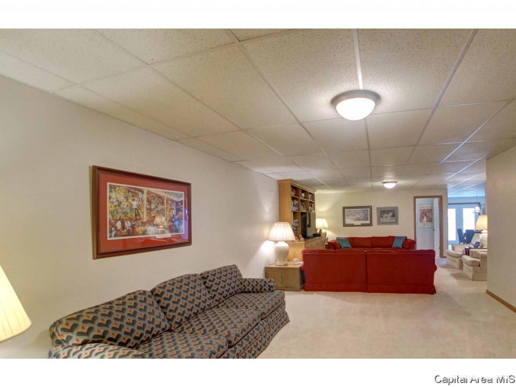 1401 Guemes Court Springfield, IL 62702 - Photo 17 of 28