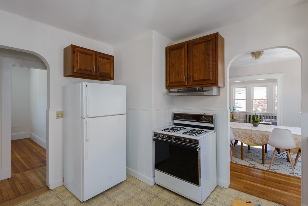 215 Spring Street Medford, MA 02155 - Photo 16 of 33 Gallery Image 16