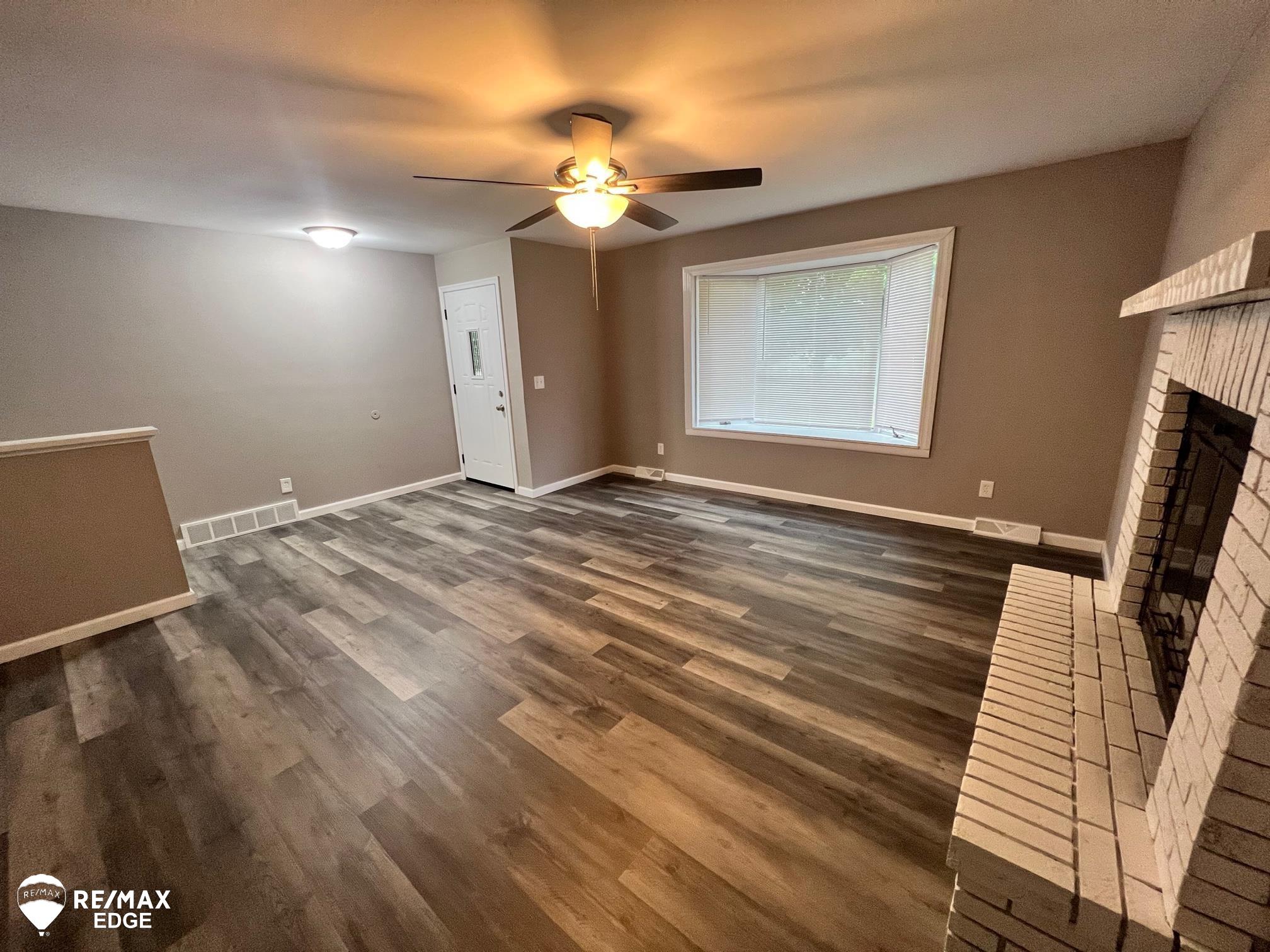 7379 North Linden Road Mount Morris, MI 48458 - Photo 5 of 34 50091117-4.JPG