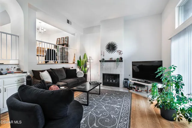 $4,300 | 279 North Skyline Drive, Thousand Oaks, CA 91362