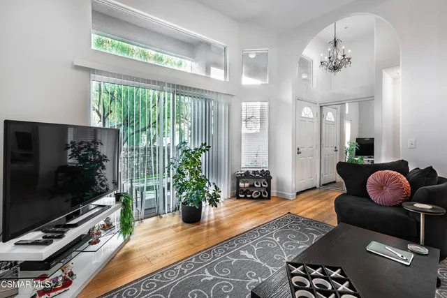 $4,300 | 279 North Skyline Drive, Thousand Oaks, CA 91362