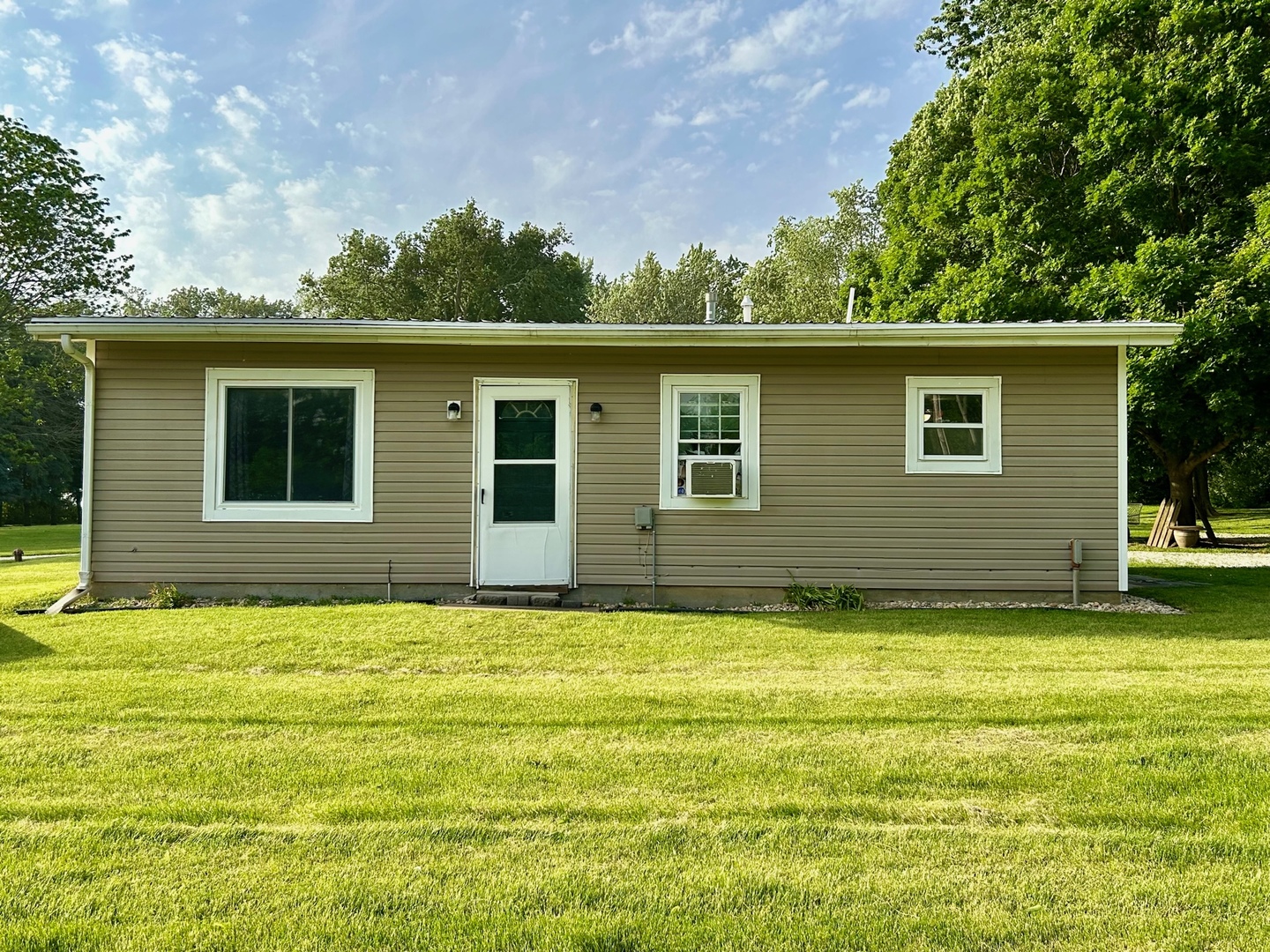 22633 Rainbow Bridge Road Lexington, IL 61753 - Photo 1 of 21 Gallery Image 1