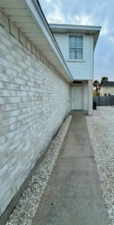 $1,950 | 15437 Palmira Avenue, Unit A, Corpus Christi, TX 78418
