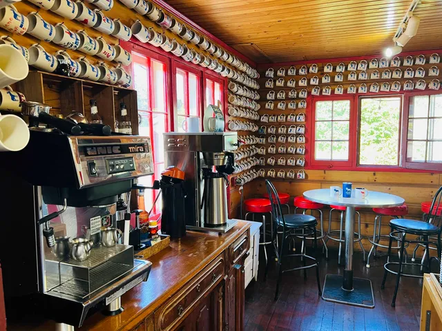 $1,475,000 | 5362 Highway 61, Lutsen, MN 55612