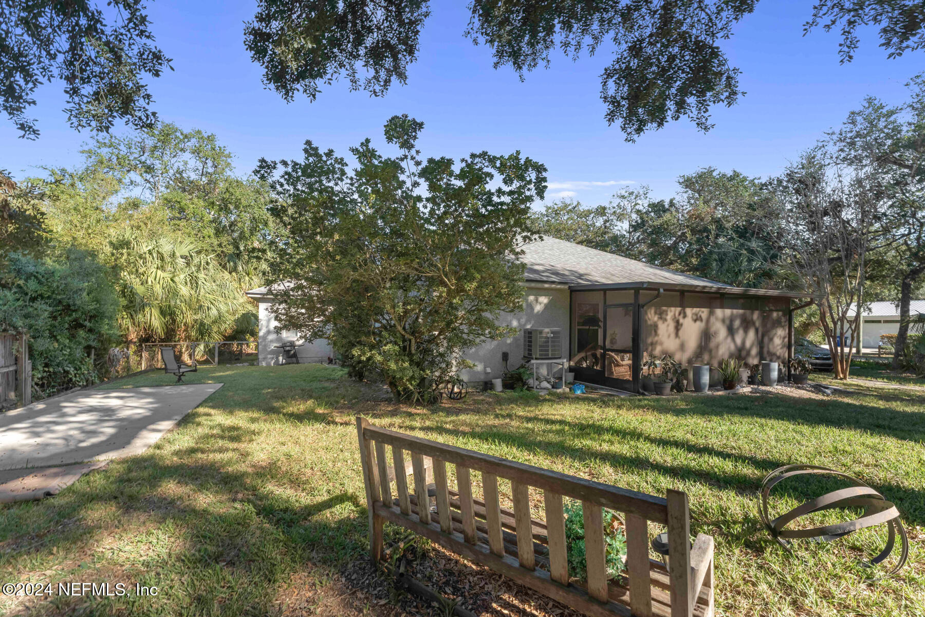 408 3rd Street St. Augustine, FL 32084 - Photo 41 of 45 Large Side Yard