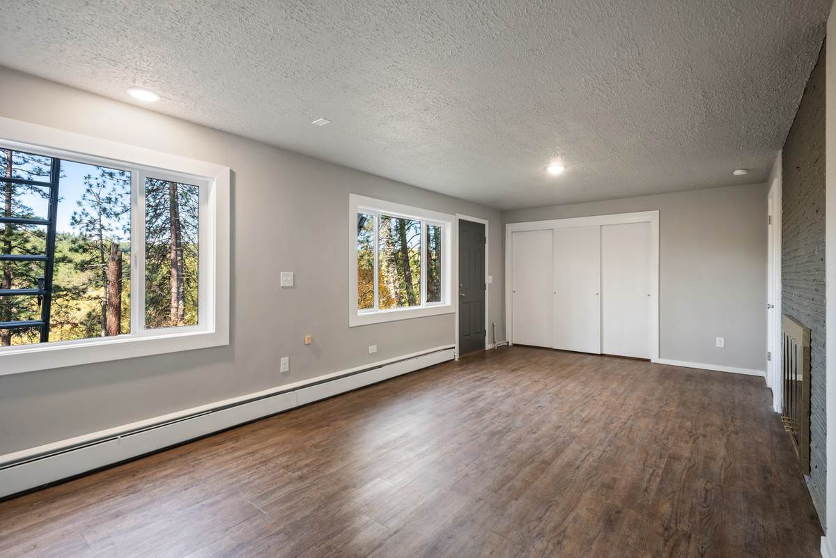 17819 North Palomino Road Colbert, WA 99005 - Photo 3 of 40