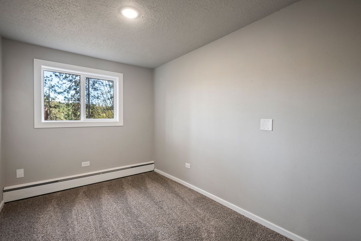 17819 North Palomino Road Colbert, WA 99005 - Photo 27 of 40