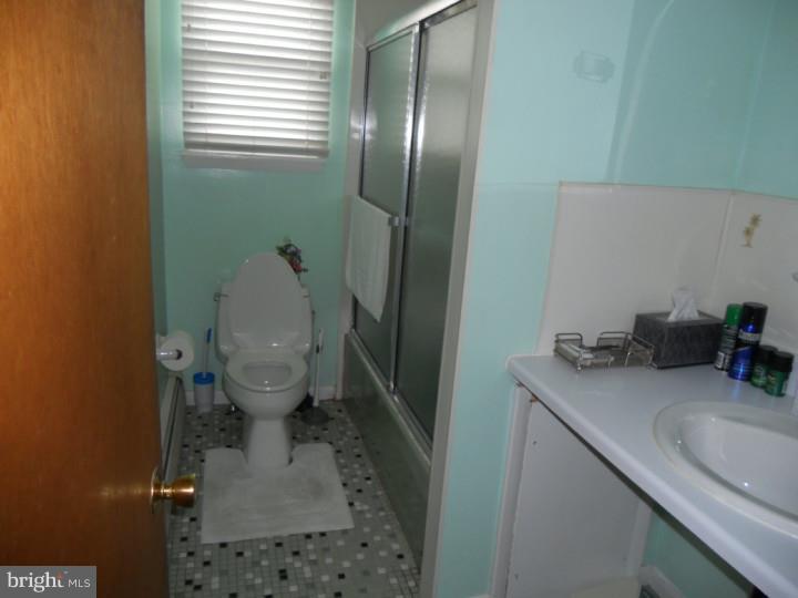 609 Valley View Road Langhorne, PA 19047 - Photo 11 of 14 Bathroom