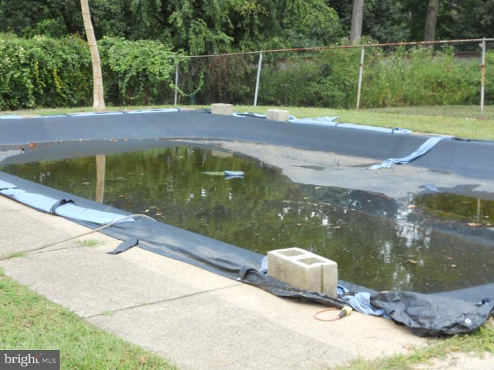 609 Valley View Road Langhorne, PA 19047 - Photo 12 of 14 Pool