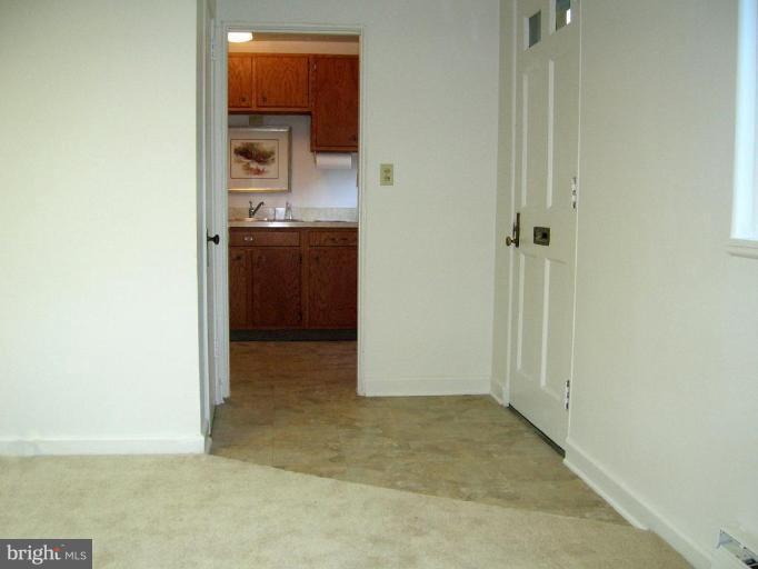 13 Ridge Road, Unit U Greenbelt, MD 20770 - Photo 4 of 23 Entrance / Foyer
