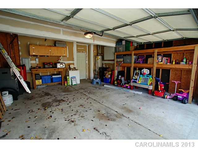 917 Clearbrook Road Matthews, NC 28105 - Photo 14 of 16 Gallery Image 14