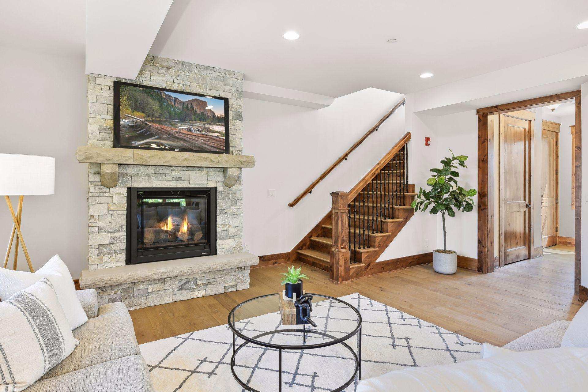 220 School Avenue, Unit 300 Excelsior, MN 55331 - Photo 12 of 24