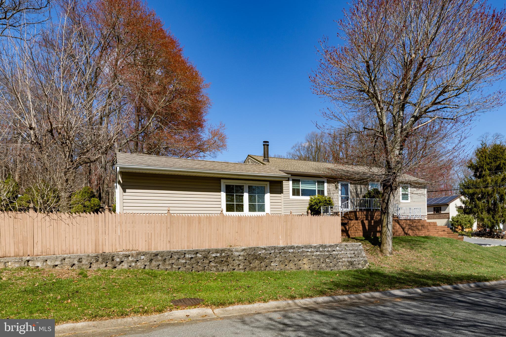274 Birch Street Newark, DE 19711 - Photo 4 of 41 a front view of a house with a yard