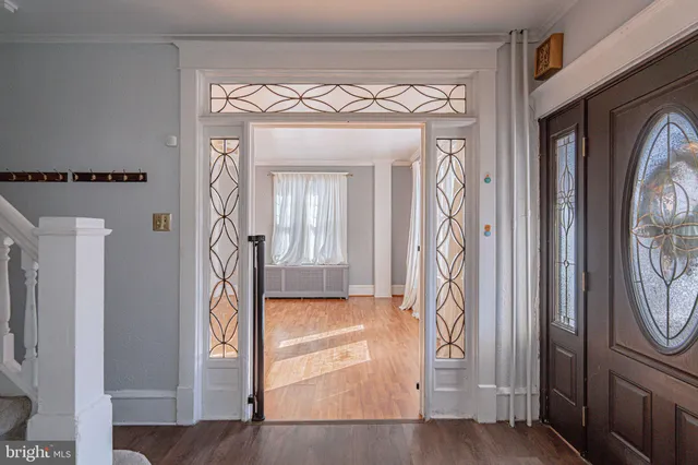 a view of livingroom with hardwood floor and ceiling fan