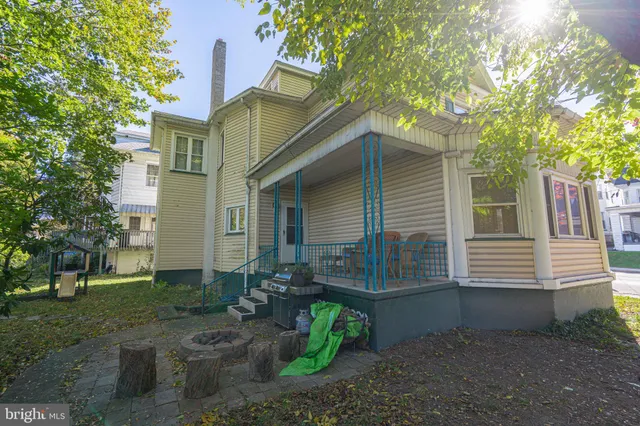 $299,000 | 451 East Broad Street, Tamaqua, PA 18252