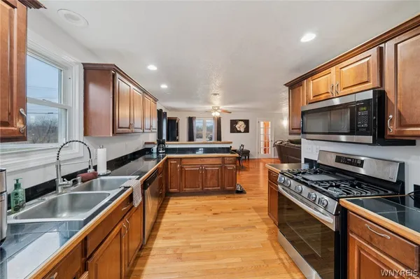 $289,000 | 1085 Tonawanda Creek Road, Amherst, NY 14228