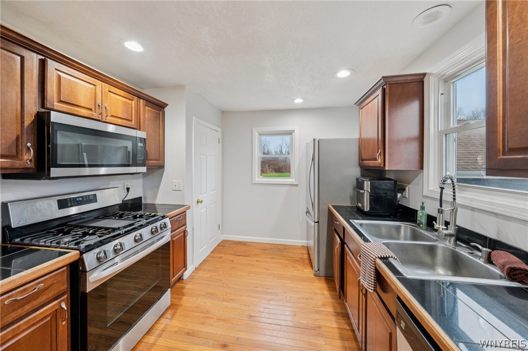 1085 Tonawanda Creek Road Amherst, NY 14228 - Photo 19 of 50