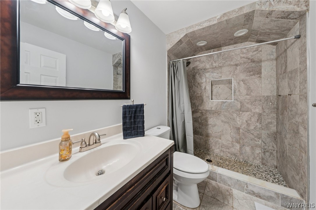 1085 Tonawanda Creek Road Amherst, NY 14228 - Photo 20 of 50