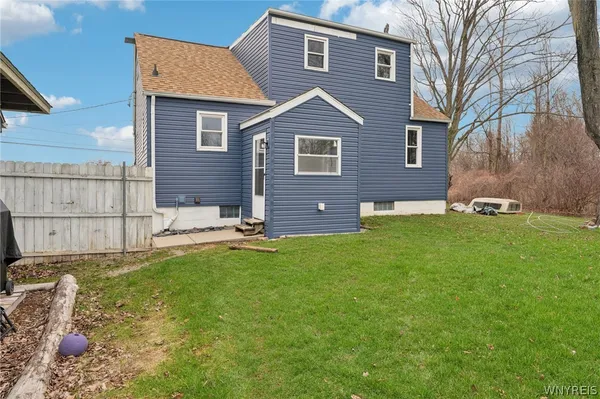 $289,000 | 1085 Tonawanda Creek Road, Amherst, NY 14228