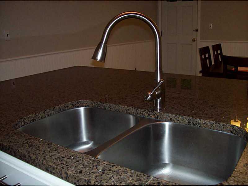566 Bog Road Hermon, ME 04401 - Photo 13 of 22 Kitchen.