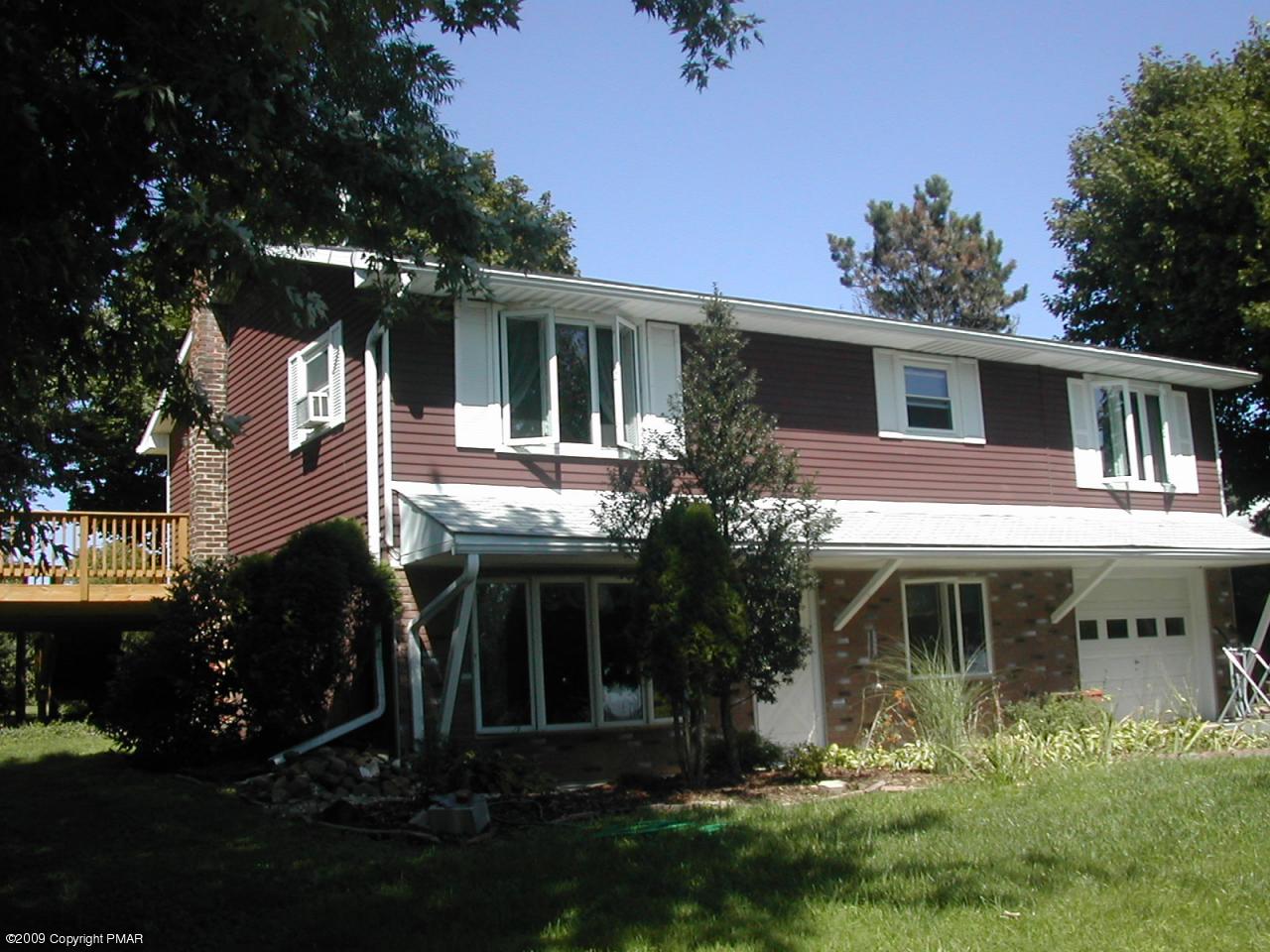 519 Sandt Road Wind Gap, PA 18091 - Photo 1 of 15 519 Sandt