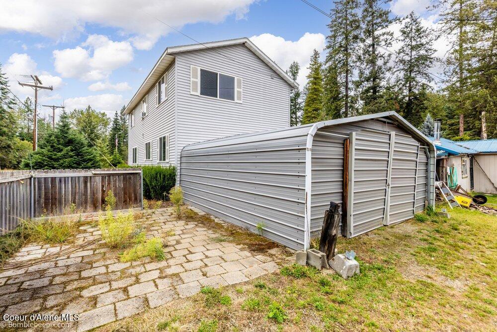 34400 North Cherokee Road Bayview, ID 83803 - Photo 22 of 28 Garage