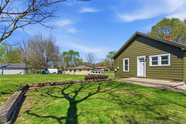 $255,000 | 1525 Williar Avenue, Corydon, IN 47112