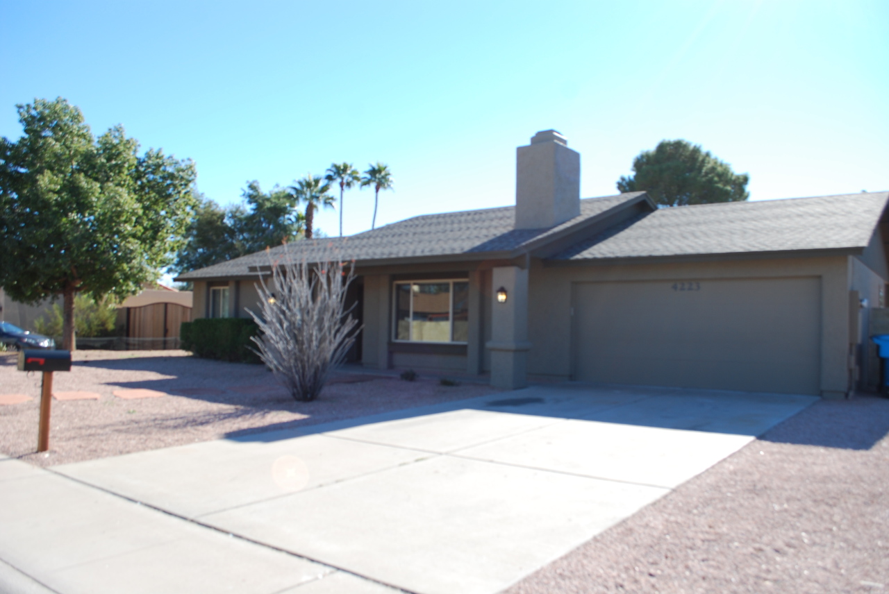 4223 East Hearn Road Phoenix, AZ 85032 - Photo 2 of 19 Front 2