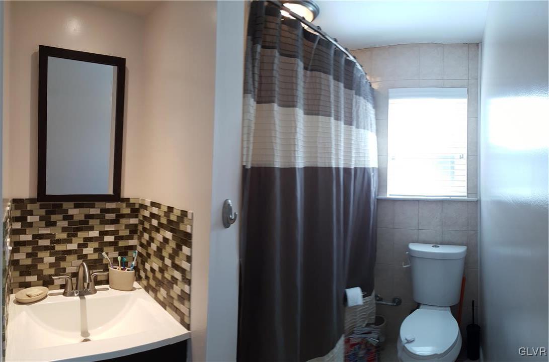 3038 Roxford Road Allentown, PA 18103 - Photo 35 of 40 Gallery Image 35