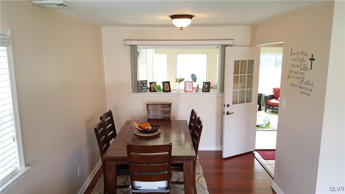 3038 Roxford Road Allentown, PA 18103 - Photo 8 of 40 Gallery Image 8