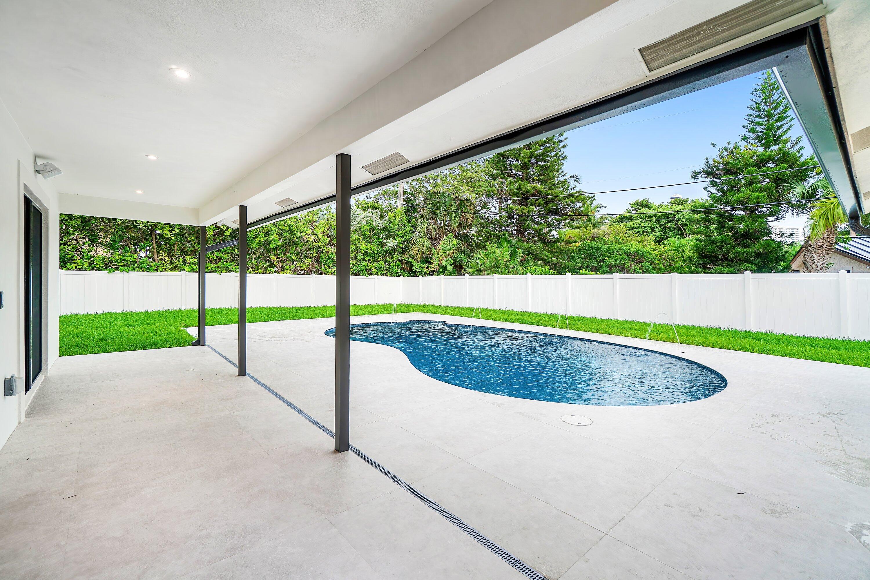 1291 Bimini Lane Singer Island, FL 33404 - Photo 37 of 63 031-1291BiminiLane-RivieraBeach-FL-33404