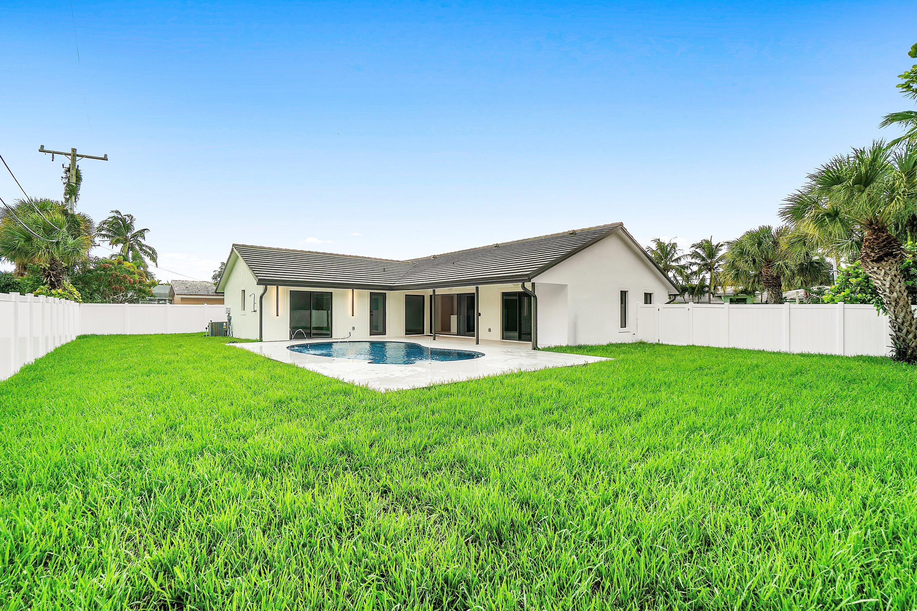 1291 Bimini Lane Singer Island, FL 33404 - Photo 41 of 63 035-1291BiminiLane-RivieraBeach-FL-33404