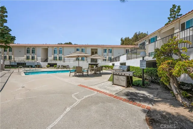 $3,395 | 18225 Kingsdale Avenue, Unit 207, Redondo Beach, CA 90278