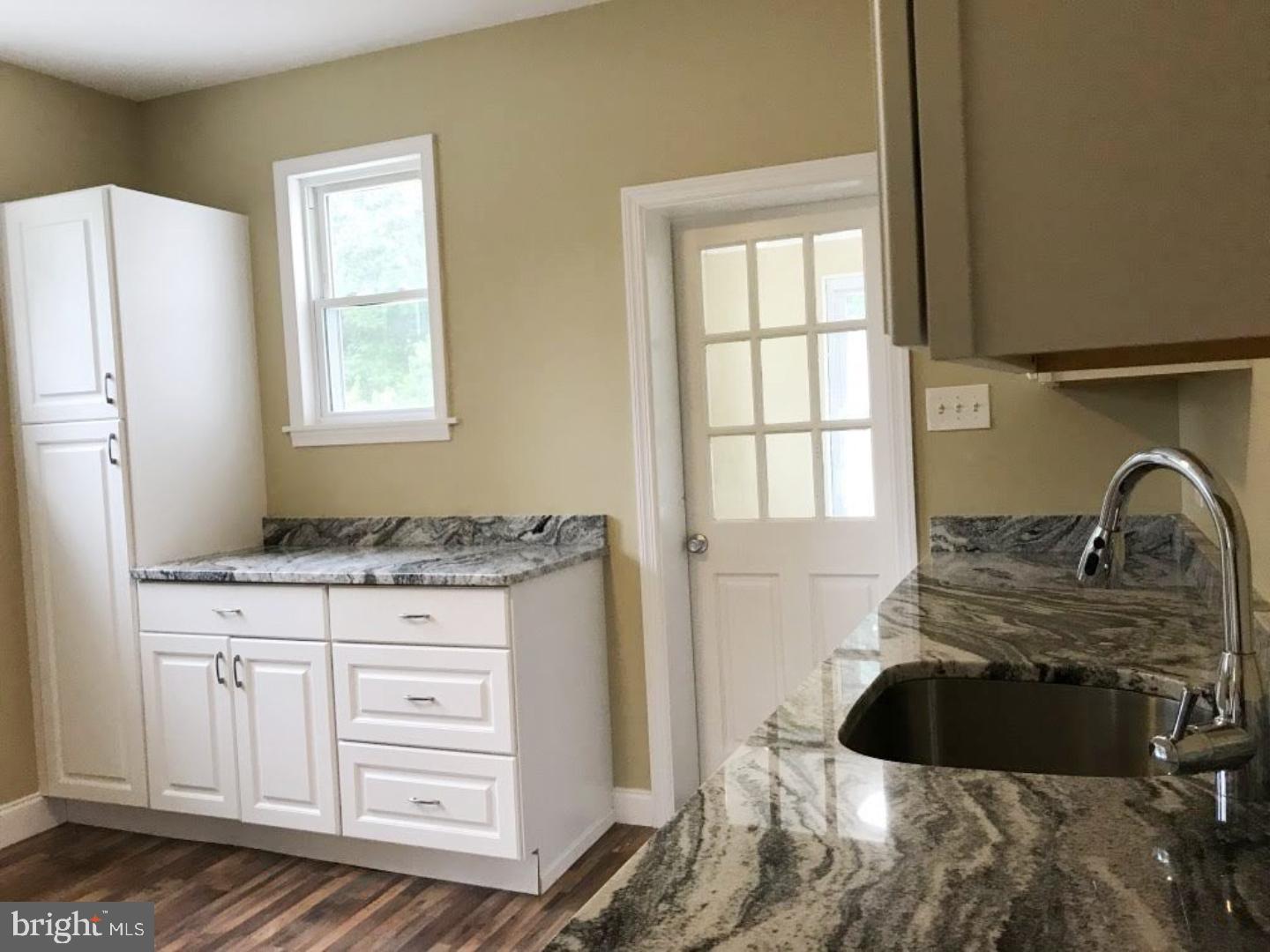 2243 Garwood Road Sicklerville, NJ 08081 - Photo 8 of 17 Gallery Image 8