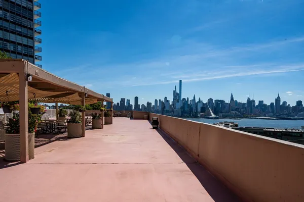 $2,650 | 6040 Boulevard East, Unit 14F, West New York, NJ 07093