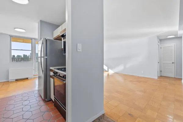 $2,650 | 6040 Boulevard East, Unit 14F, West New York, NJ 07093
