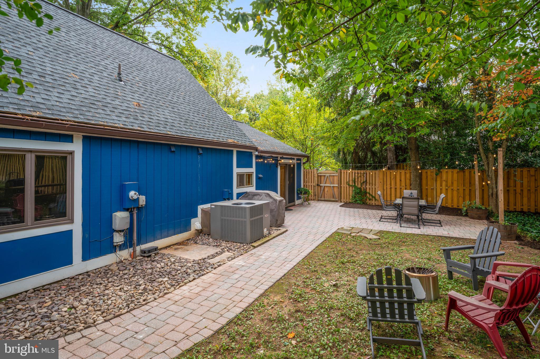 11300 Gatesborough Lane Reston, VA 20191 - Photo 16 of 55 Gallery Image 16