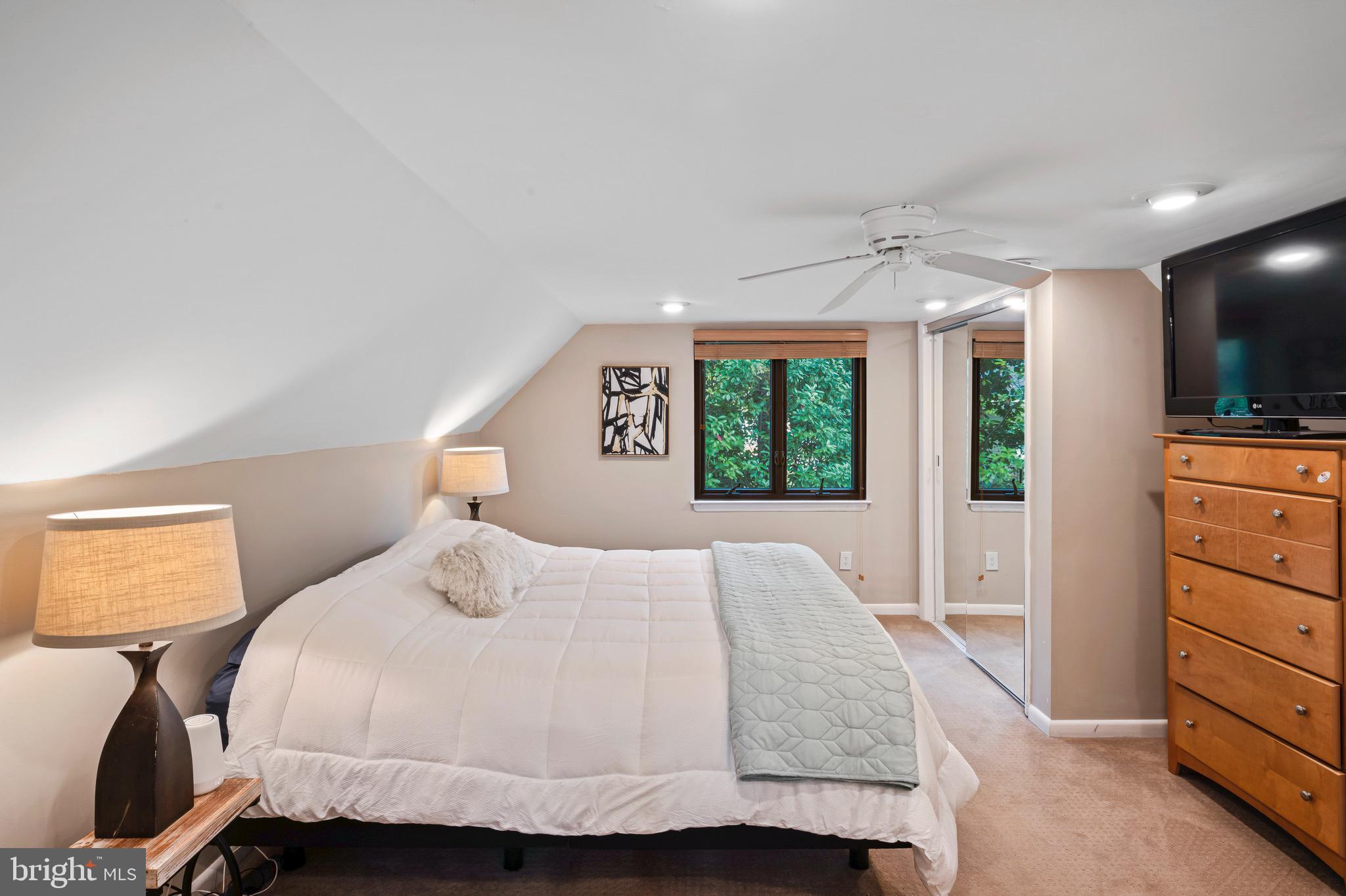 11300 Gatesborough Lane Reston, VA 20191 - Photo 35 of 55 Gallery Image 35